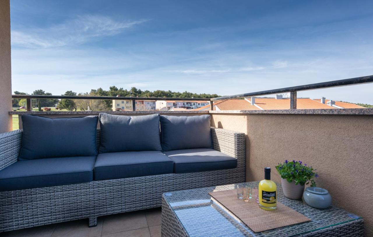 Apartamento Penthouse Gea Premantura Exterior foto