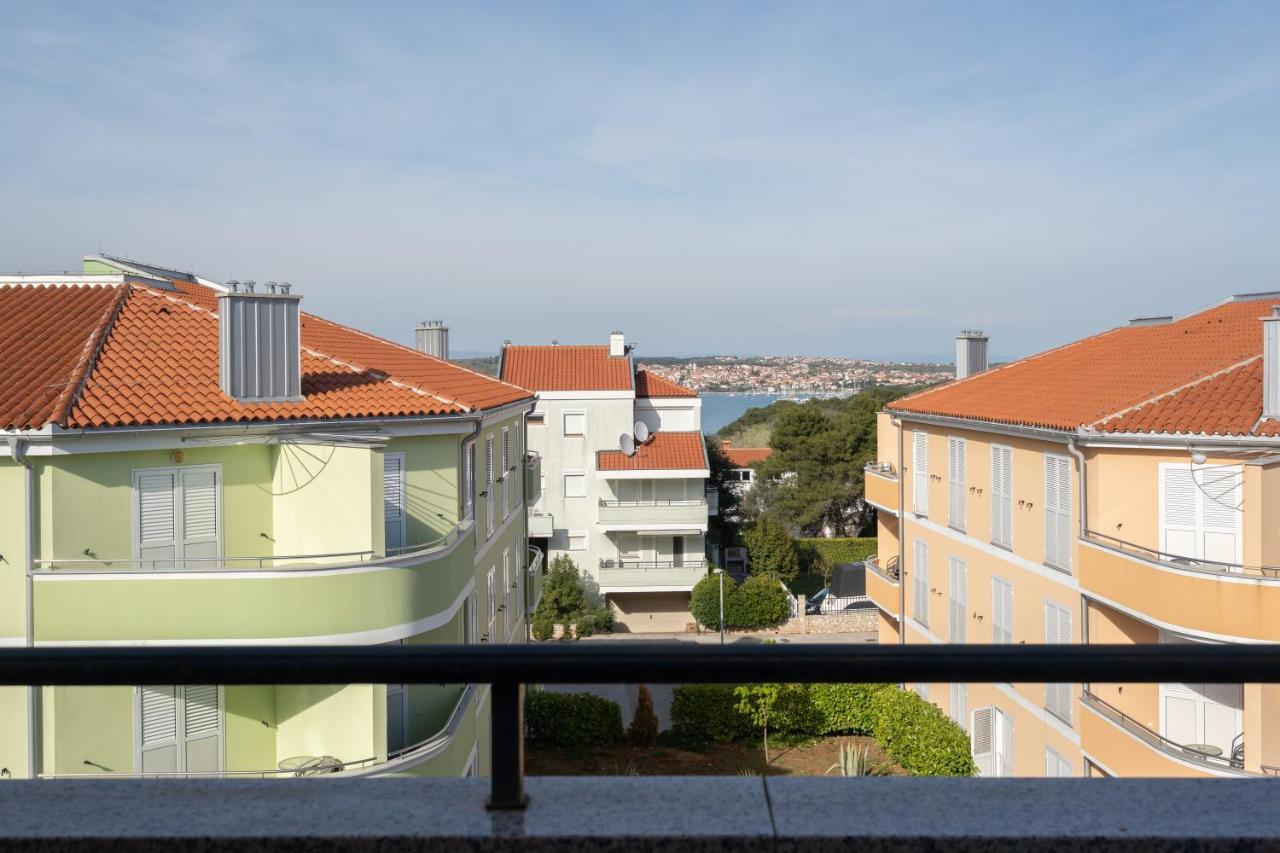 Apartamento Penthouse Gea Premantura Exterior foto