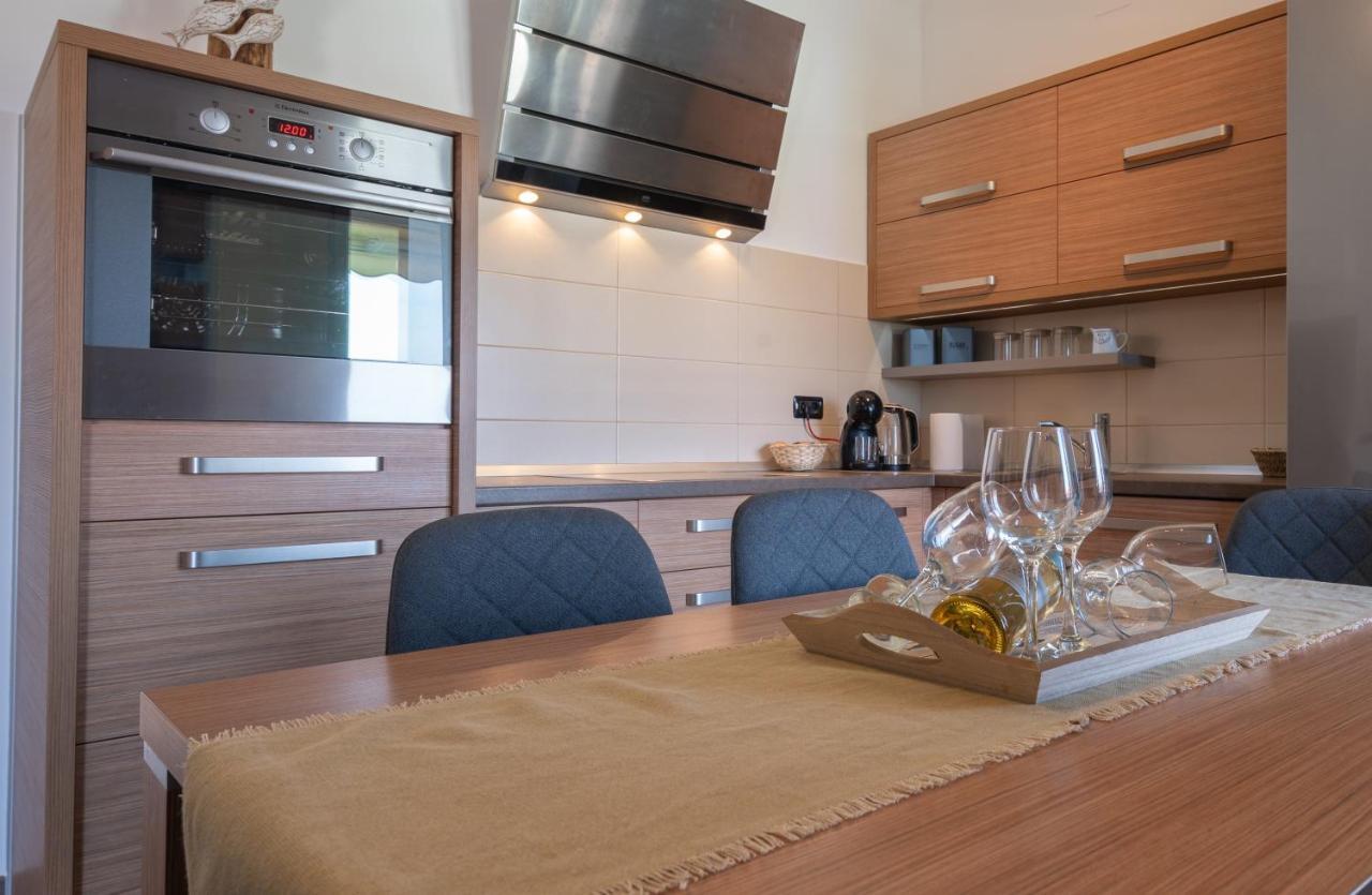 Apartamento Penthouse Gea Premantura Exterior foto
