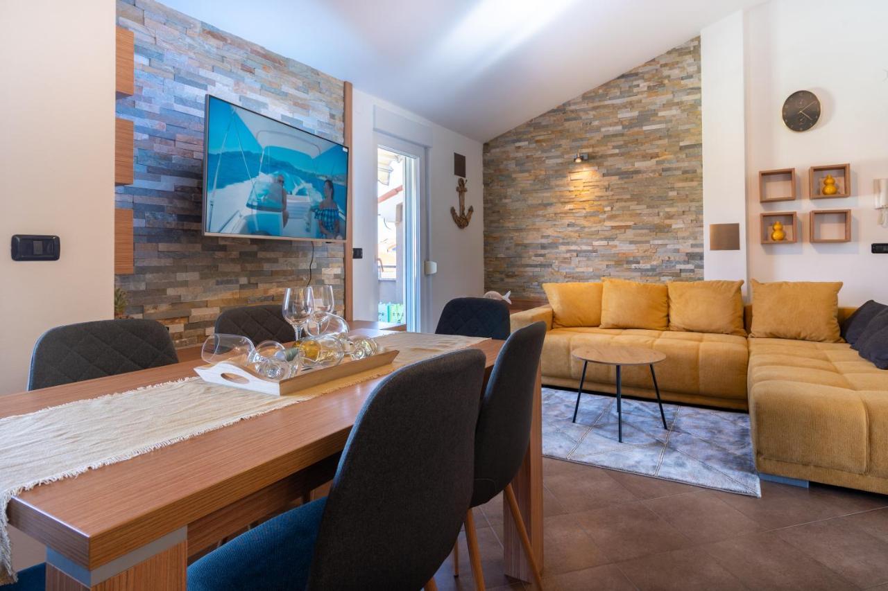Apartamento Penthouse Gea Premantura Exterior foto